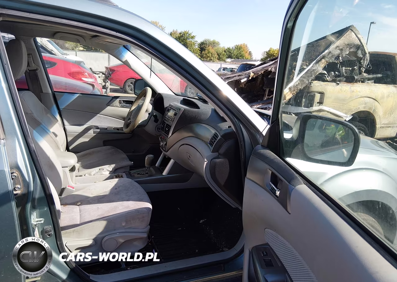 2012 Subaru Forester 2.5X Premium VIN:JF2SHADC4CH460183 - 5