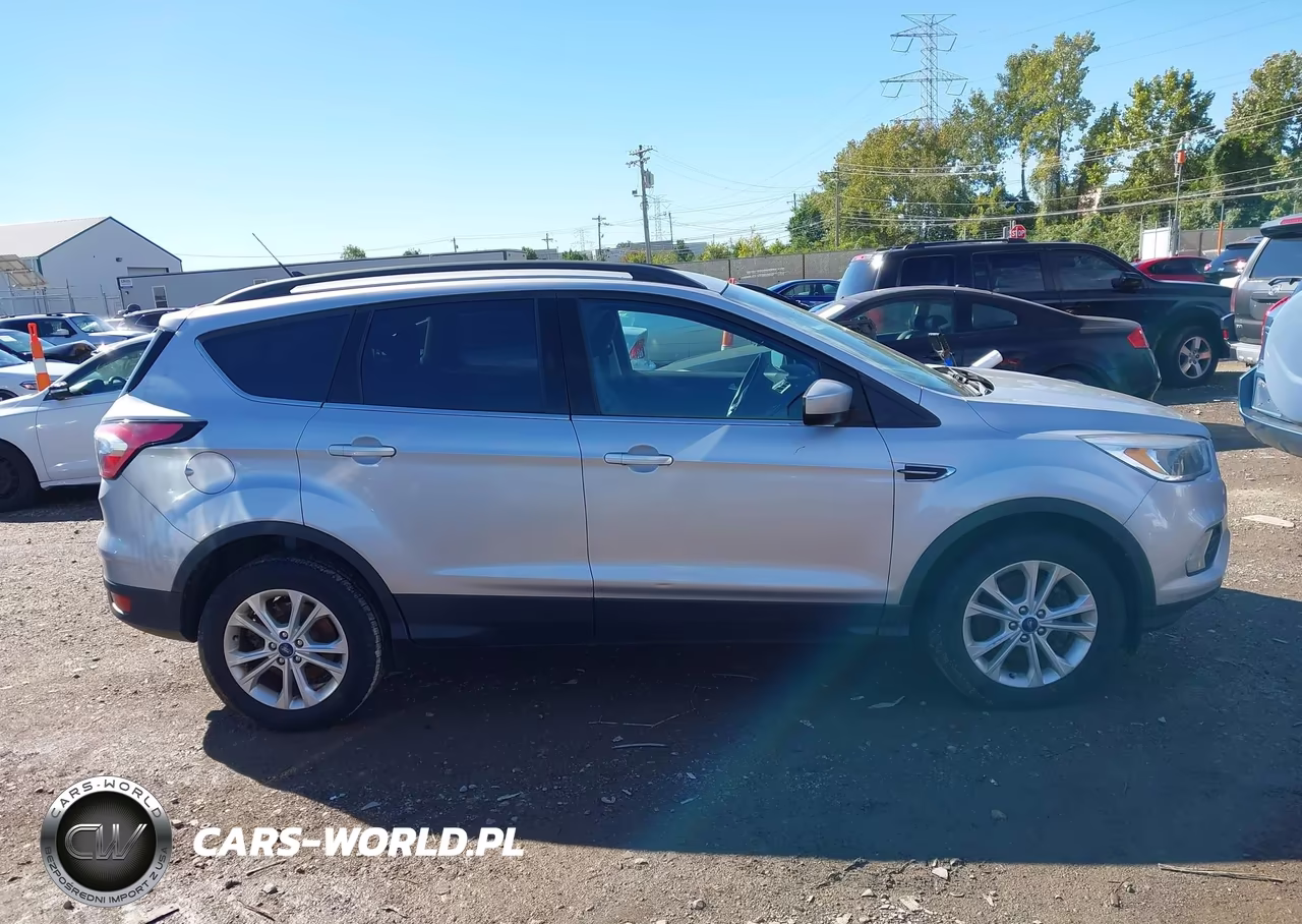 2018 Ford Escape Se VIN:1FMCU9GD5JUC28905 - 13