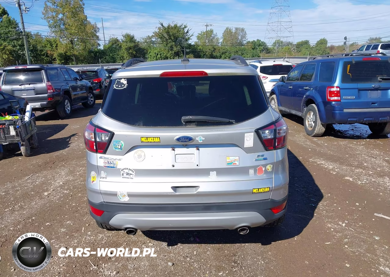 2018 Ford Escape Se VIN:1FMCU9GD5JUC28905 - 16