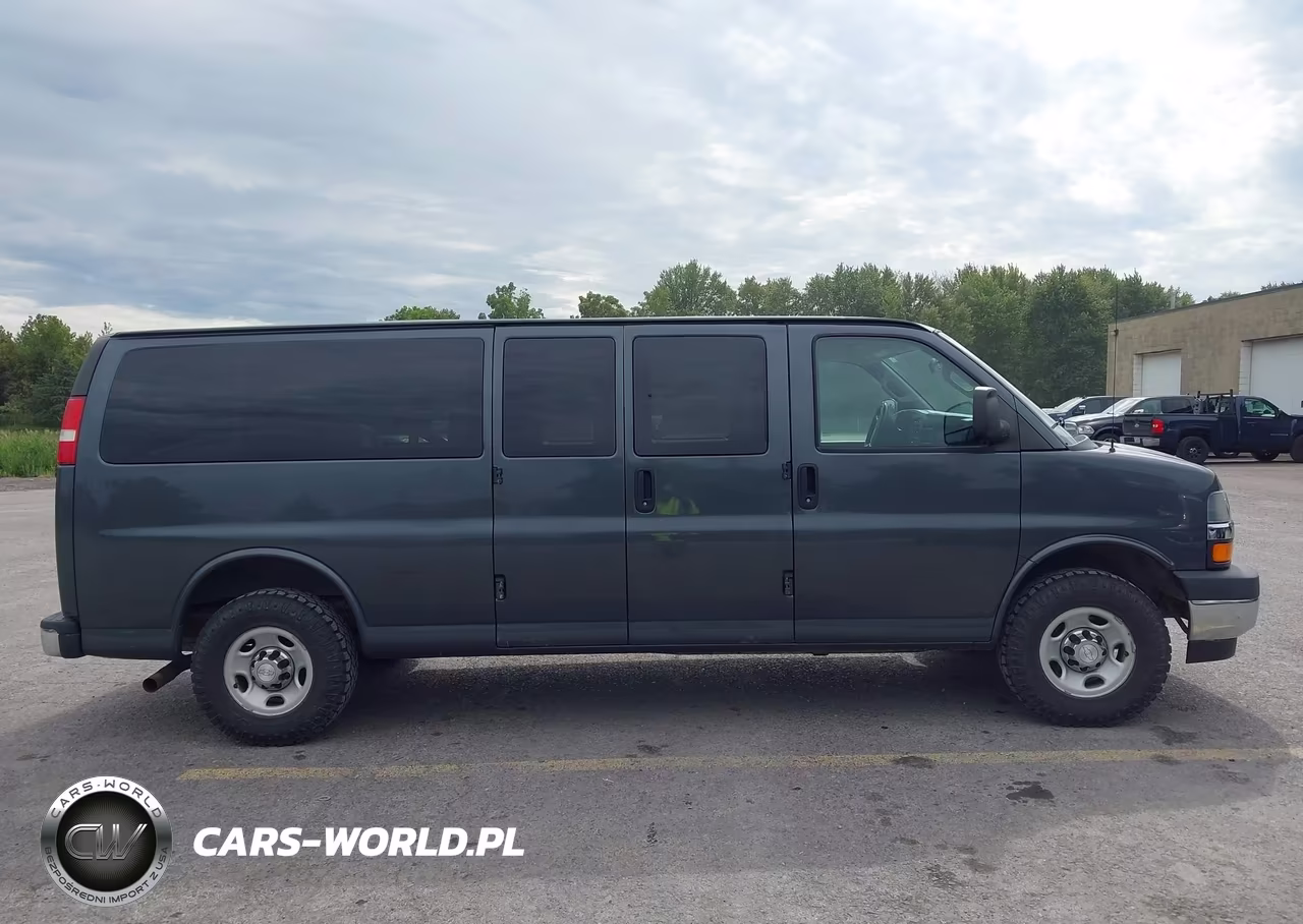2017 Chevrolet Express 3500 Lt VIN:1GAZGPFFXH1103724 - 13