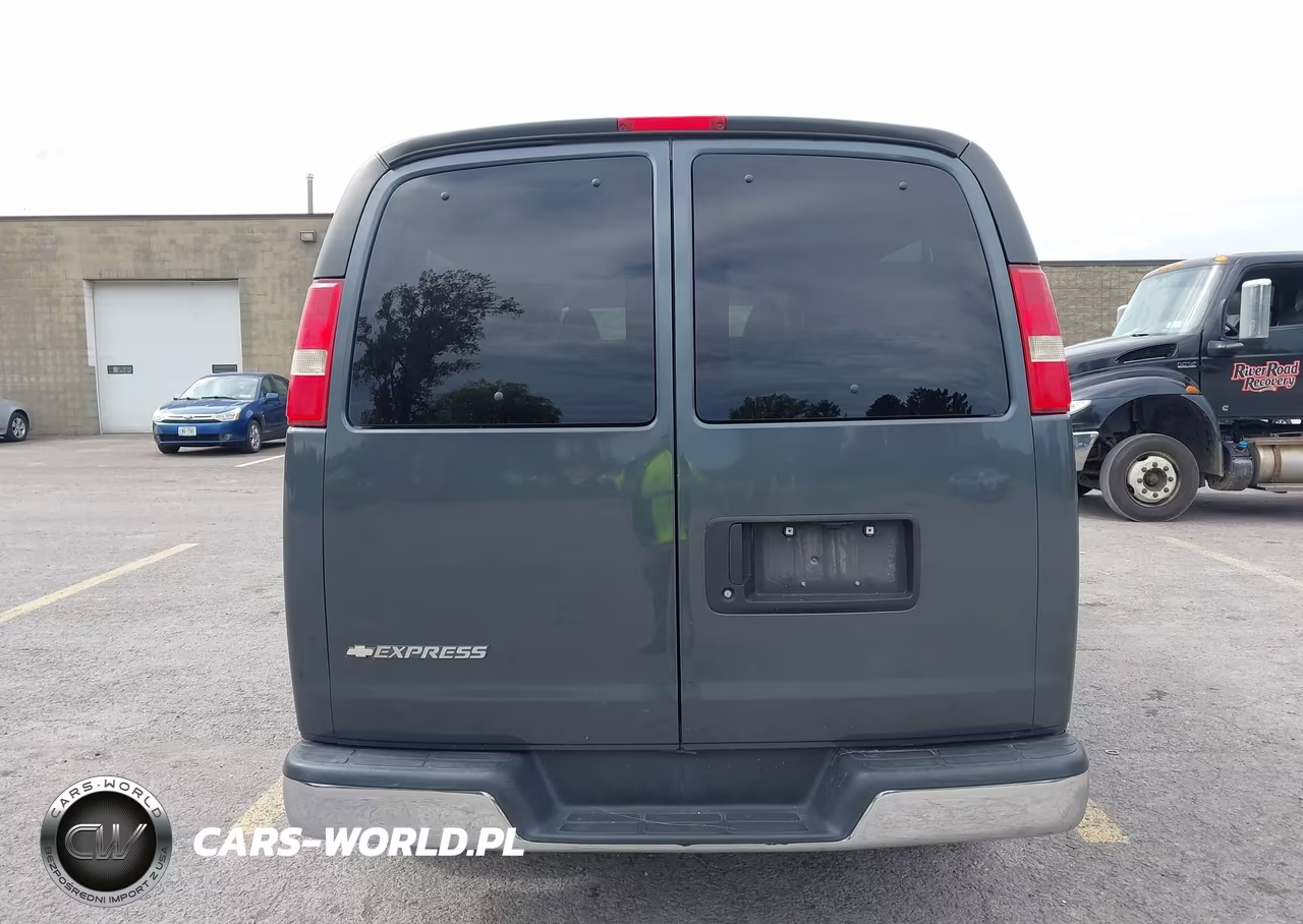 2017 Chevrolet Express 3500 Lt VIN:1GAZGPFFXH1103724 - 16