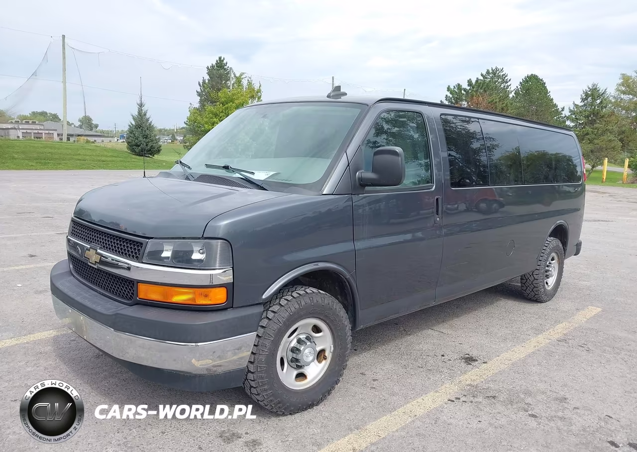 2017 Chevrolet Express 3500 Lt VIN:1GAZGPFFXH1103724 - 2