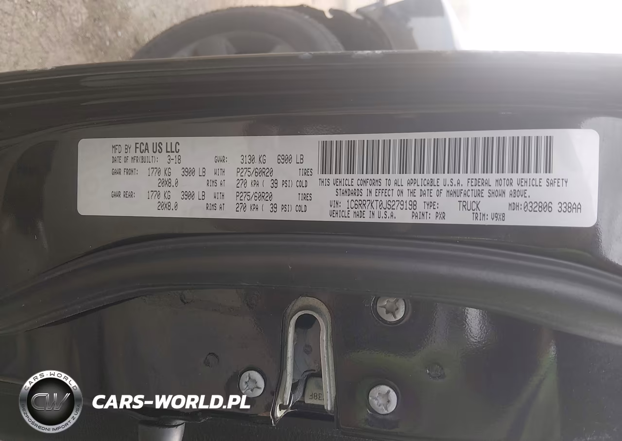 2018 Ram 1500 VIN:1C6RR7KT0JS279198 - 9
