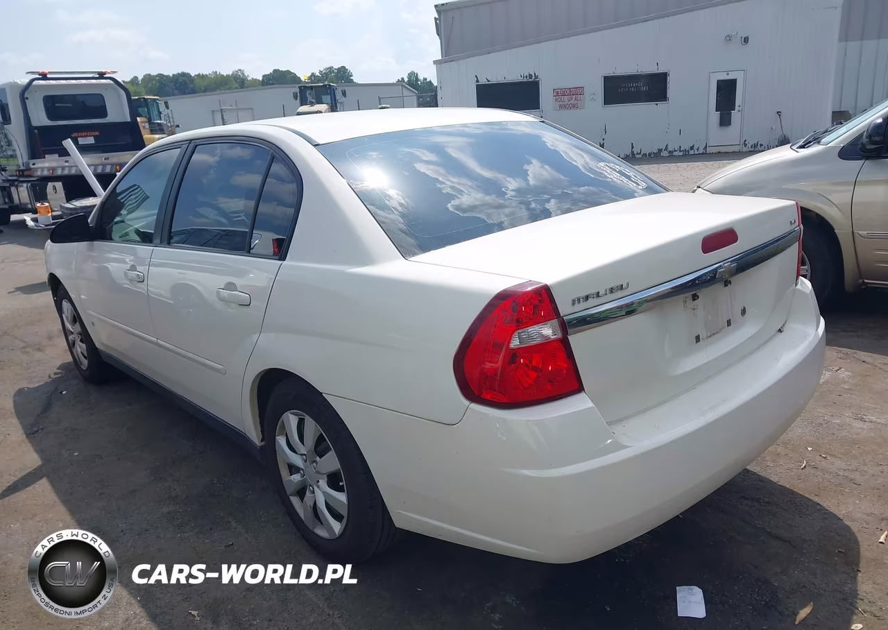 2008 Chevrolet Malibu Classic Ls VIN:1G1ZS58N28F120785 - 3