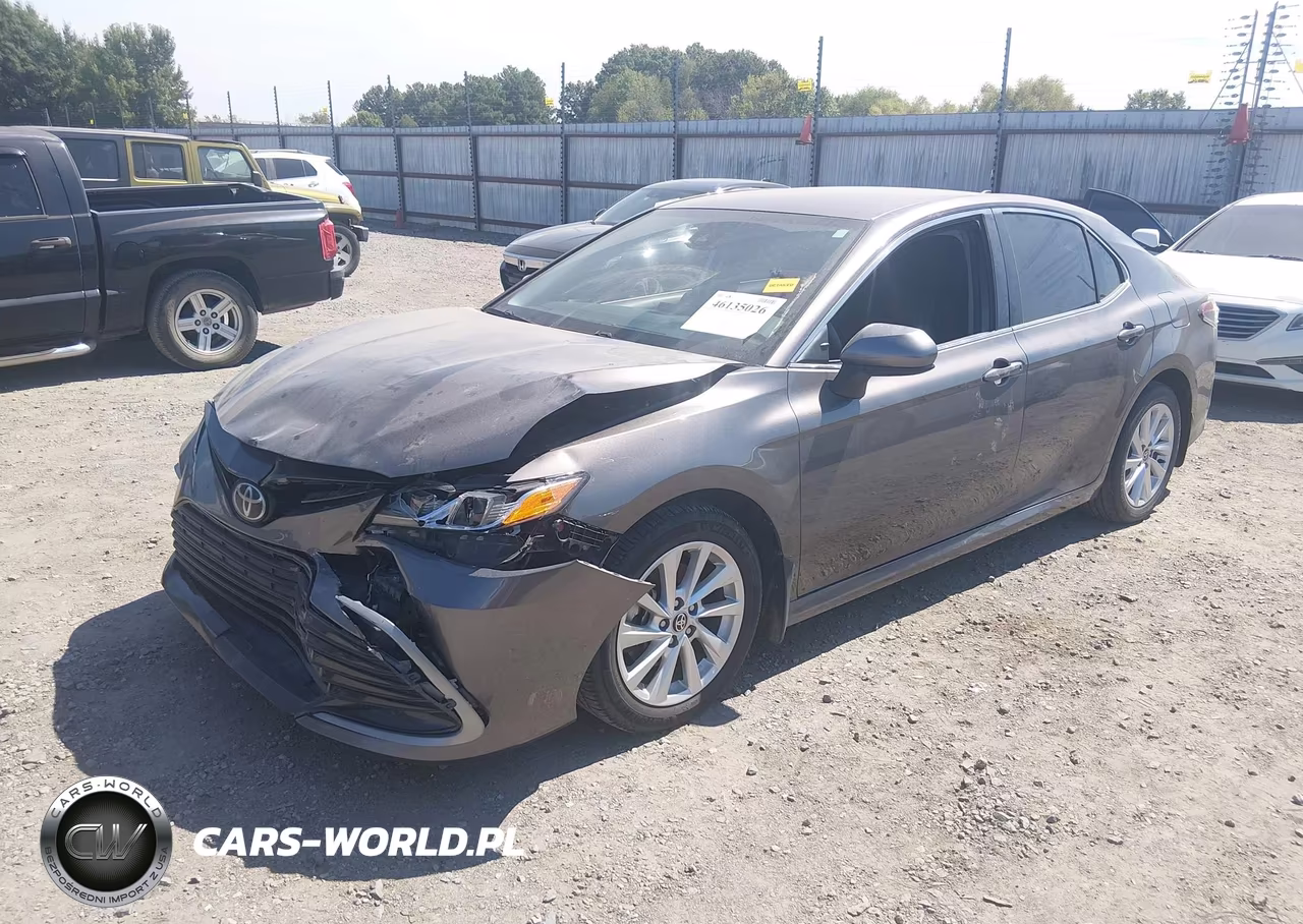 2021 Toyota Camry Le VIN:4T1C11AK5MU561417 - 2