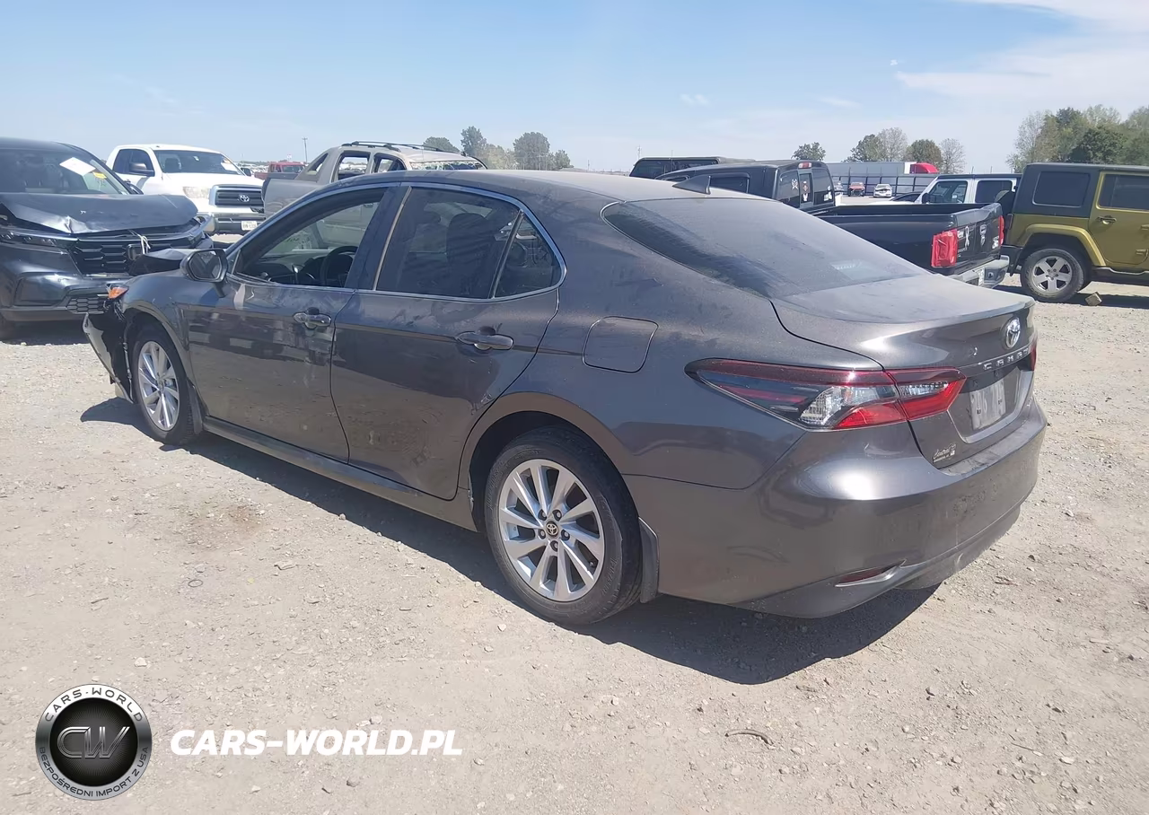 2021 Toyota Camry Le VIN:4T1C11AK5MU561417 - 3