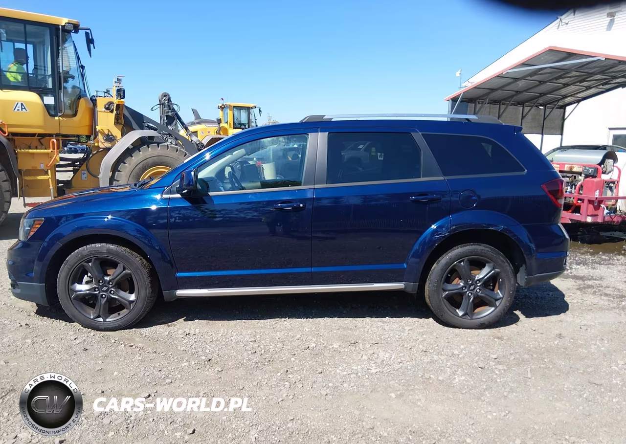 2019 Dodge Journey Crossroad VIN:3C4PDCGGXKT773524 - 14