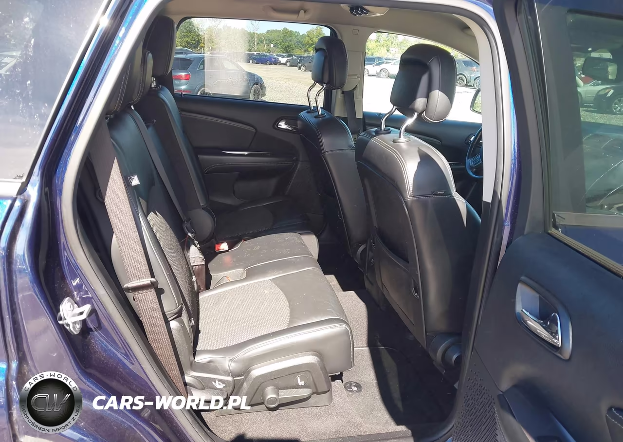 2019 Dodge Journey Crossroad VIN:3C4PDCGGXKT773524 - 8