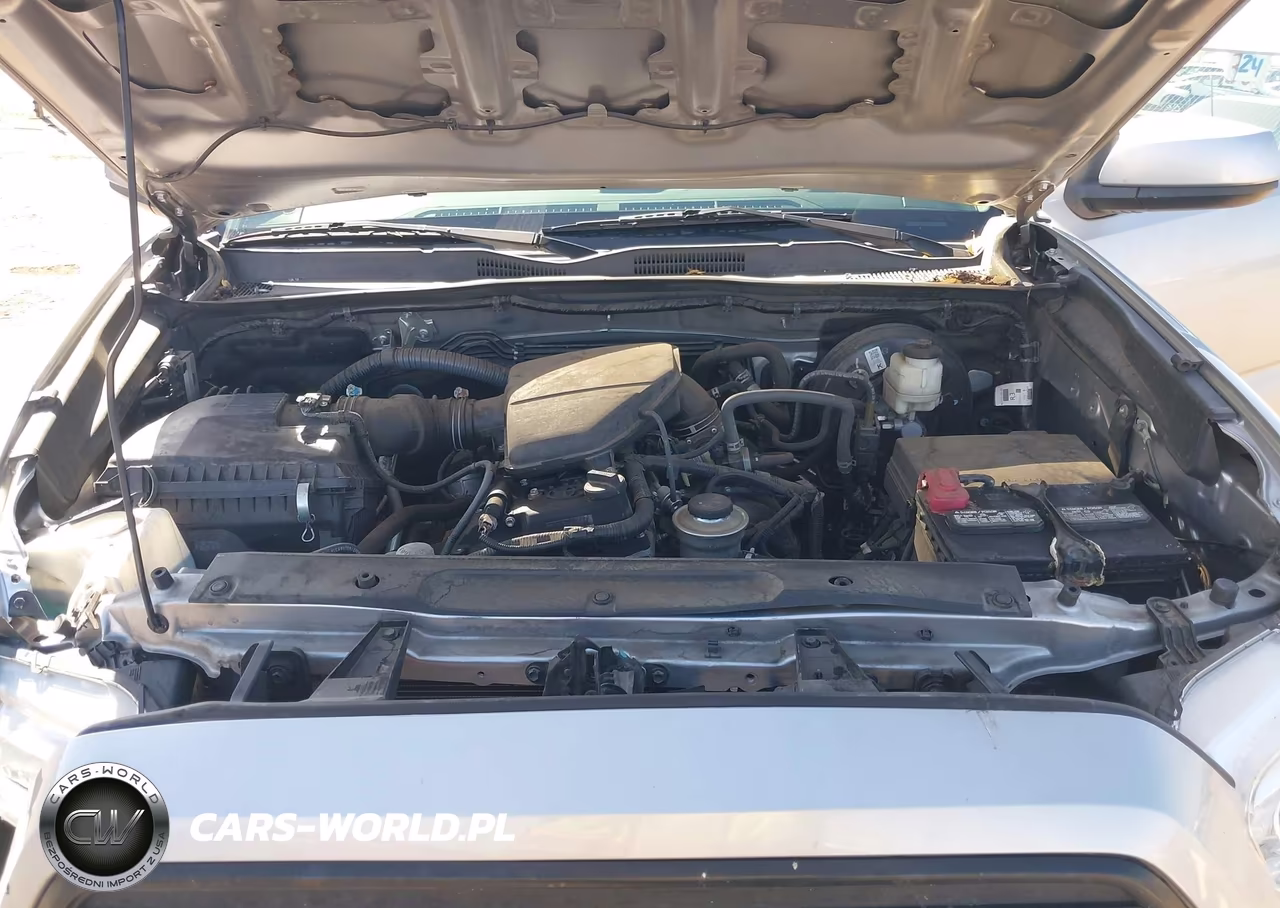 2020 Toyota Tacoma Sr VIN:5TFAX5GN9LX186292 - 10