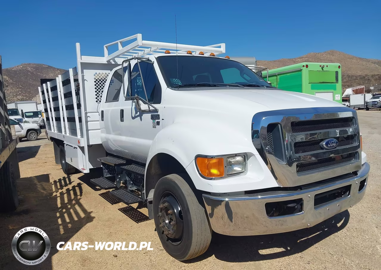 2013 Ford F-650 Pro Loader Gas Xl-Xlt