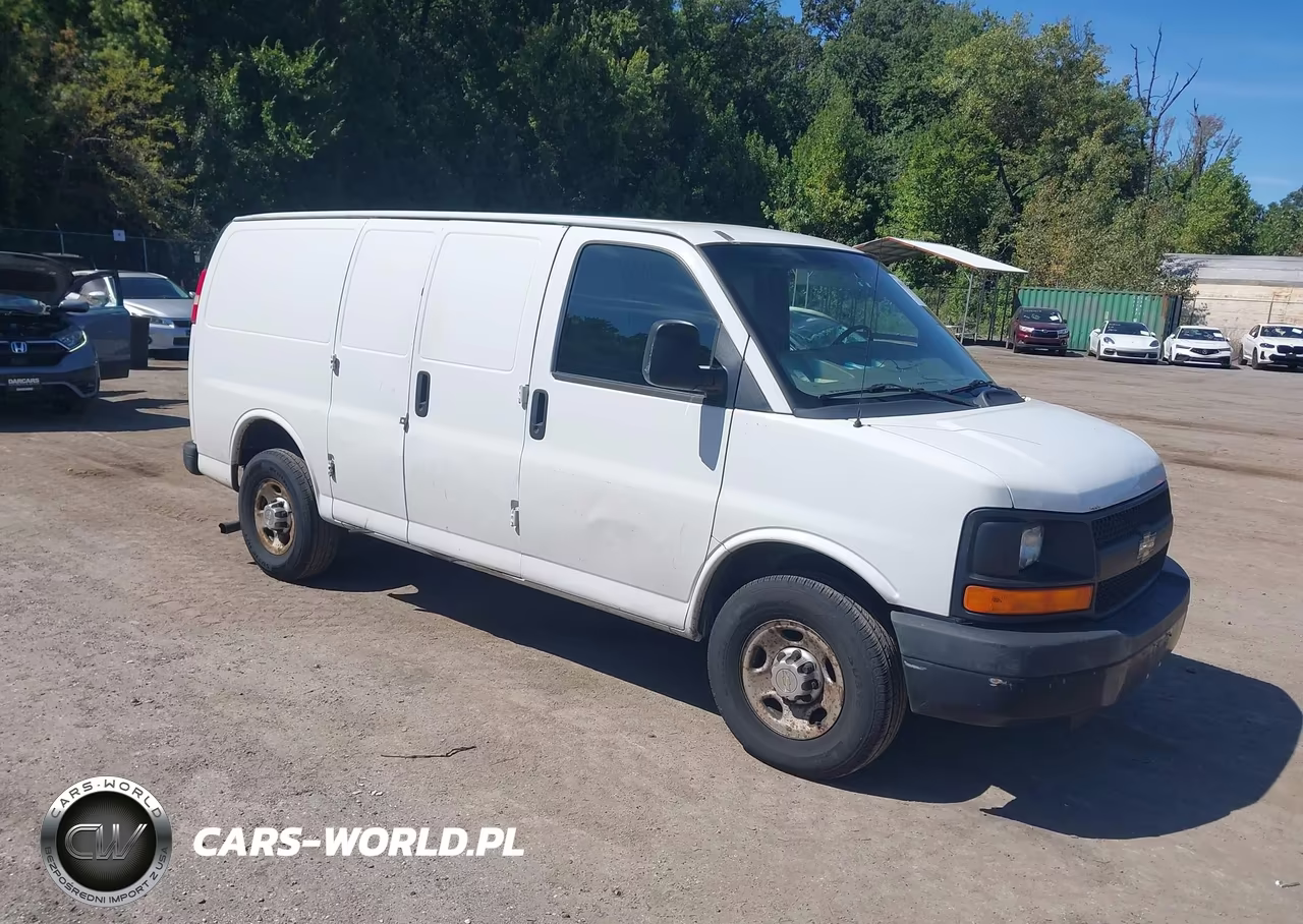 2014 Chevrolet Express 3500 Work Van – zdjęcie 1 z 16