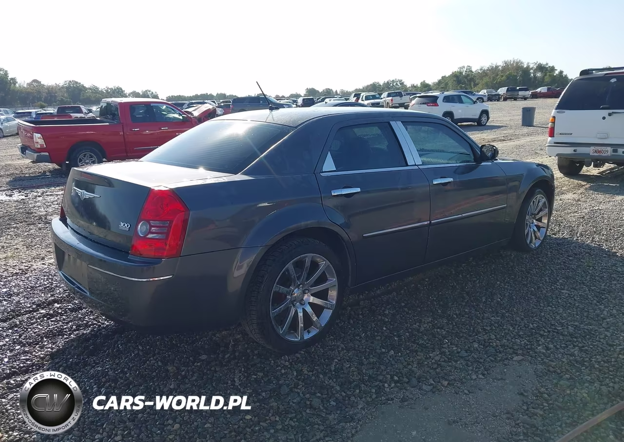 2005 Chrysler 300 Touring VIN:2C3JA53G55H108189 - 4