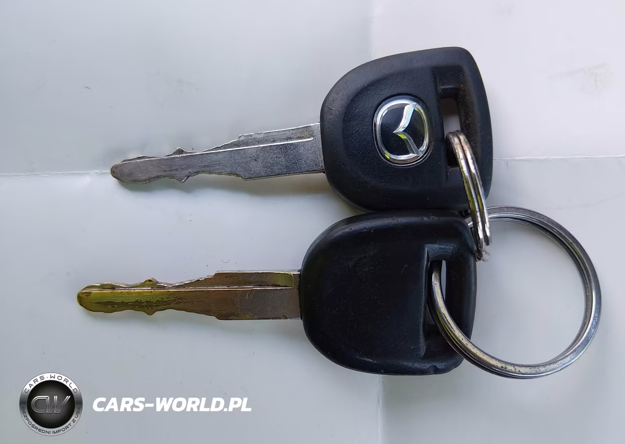 2008 Mazda Mazda3 I Sport VIN:JM1BK12FX81155915 - 11