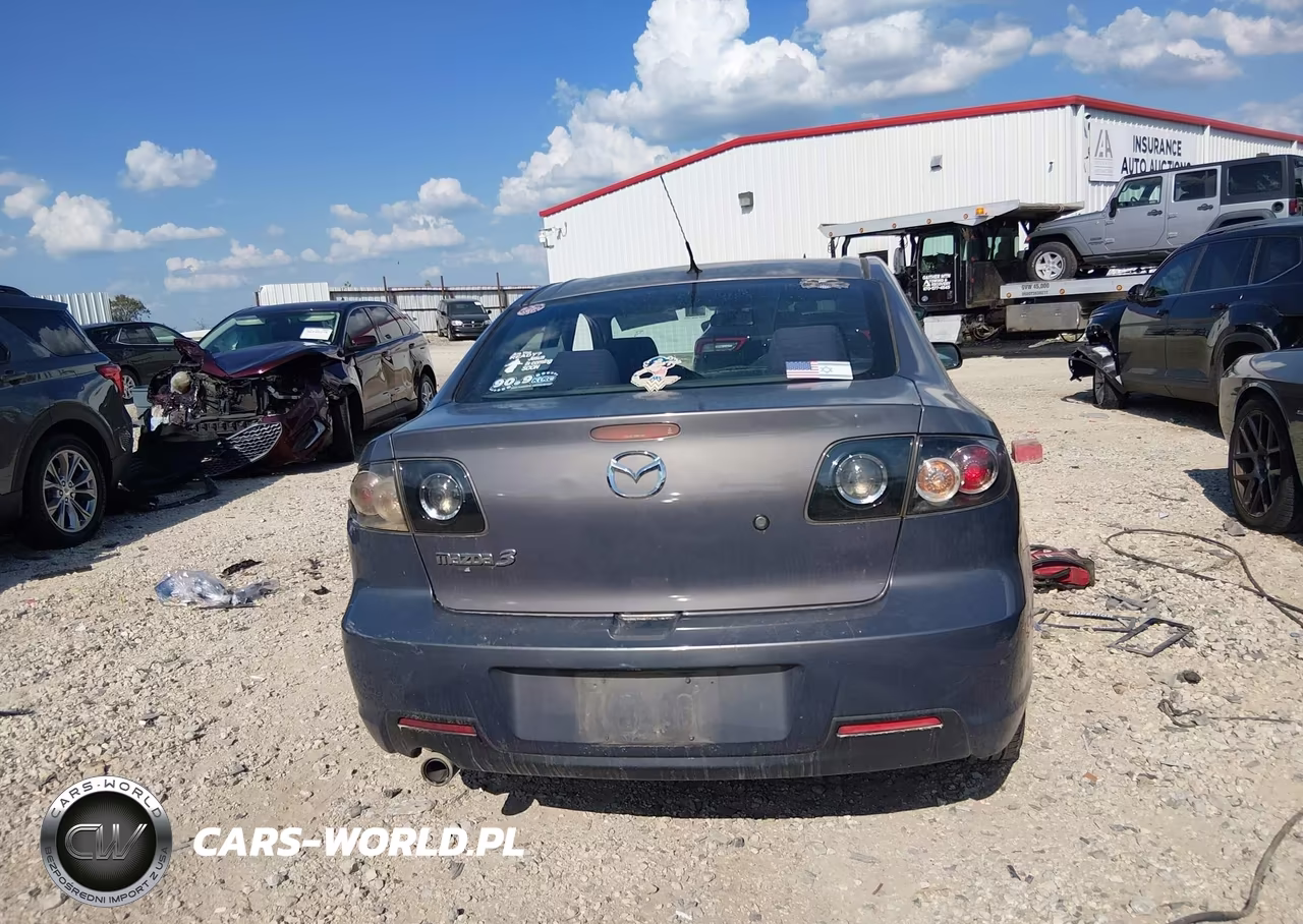 2008 Mazda Mazda3 I Sport VIN:JM1BK12FX81155915 - 16