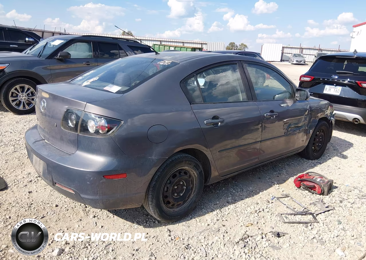 2008 Mazda Mazda3 I Sport VIN:JM1BK12FX81155915 - 4
