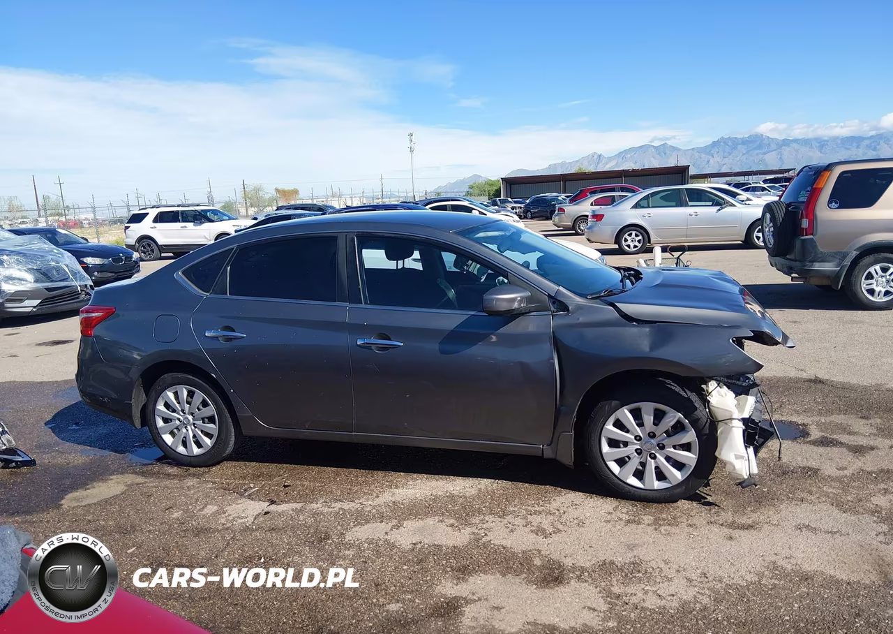 2018 Nissan Sentra S VIN:3N1AB7APXJY344948 - 14
