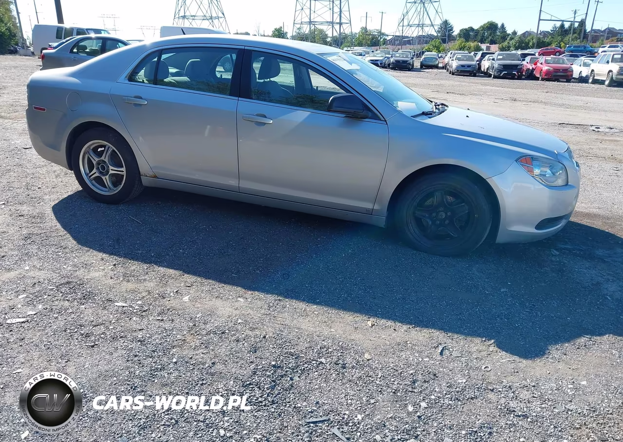 2010 Chevrolet Malibu Ls – zdjęcie 1 z 14