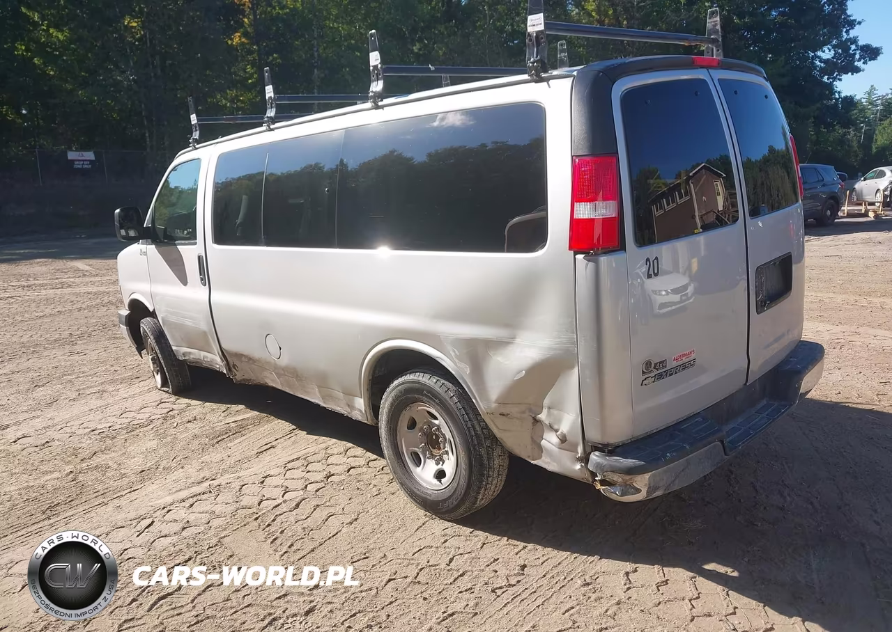 2020 Chevrolet Express Passenger Rwd 2500 Regular Wheelbase Lt VIN:1GAWGFFG8L1257170 - 3