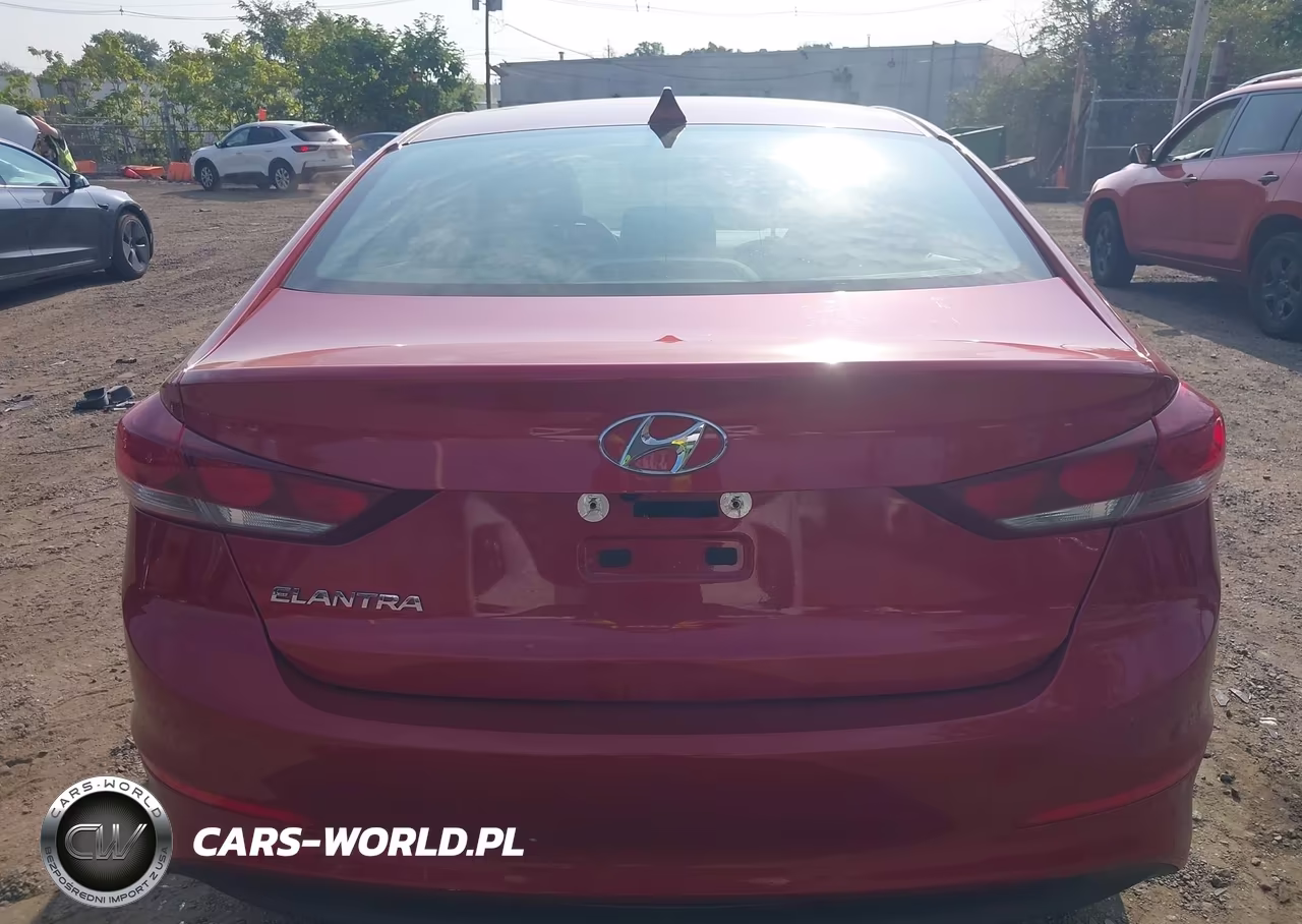 2018 Hyundai Elantra Value Edition VIN:5NPD84LF2JH323729 - 16