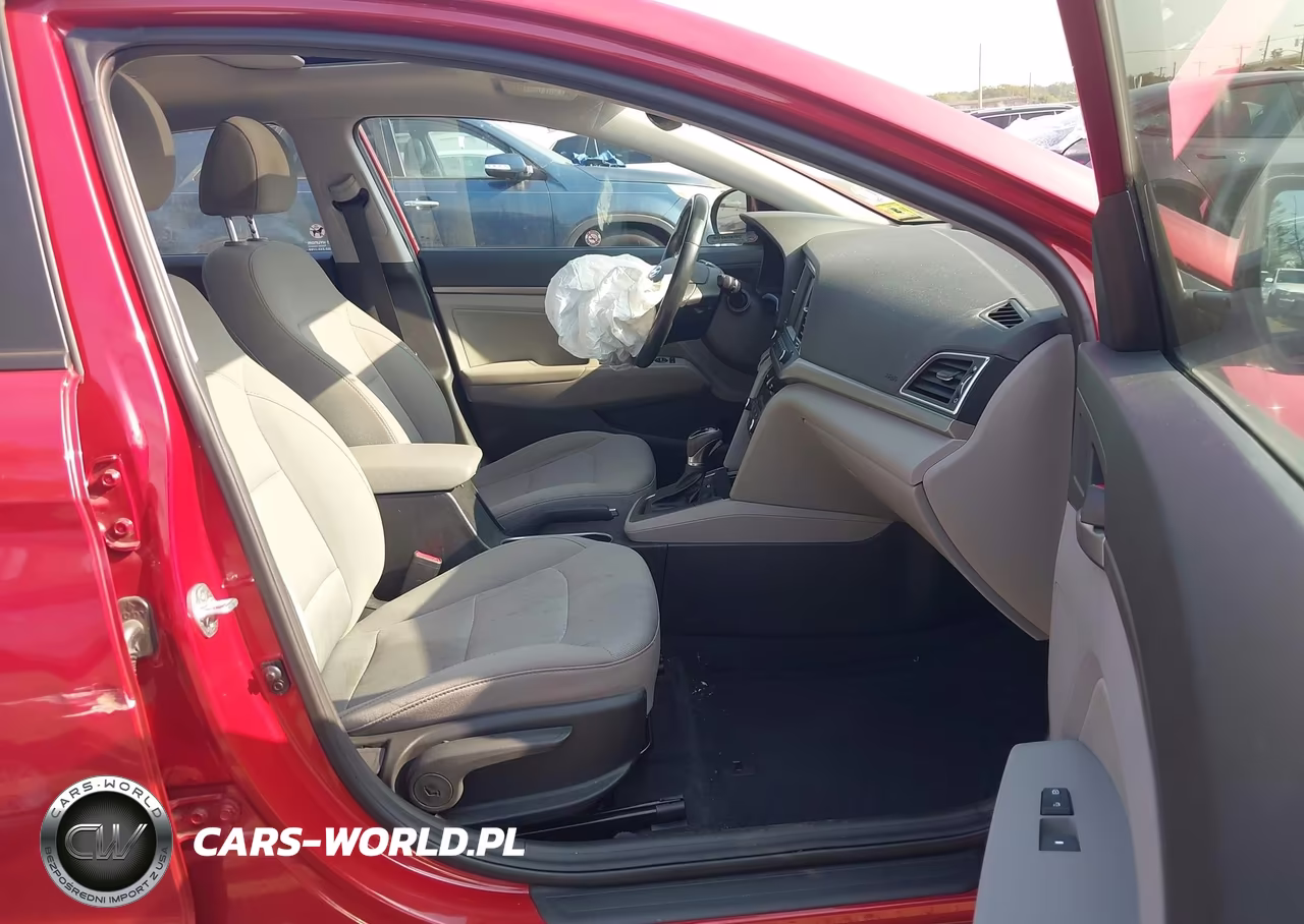 2018 Hyundai Elantra Value Edition VIN:5NPD84LF2JH323729 - 5