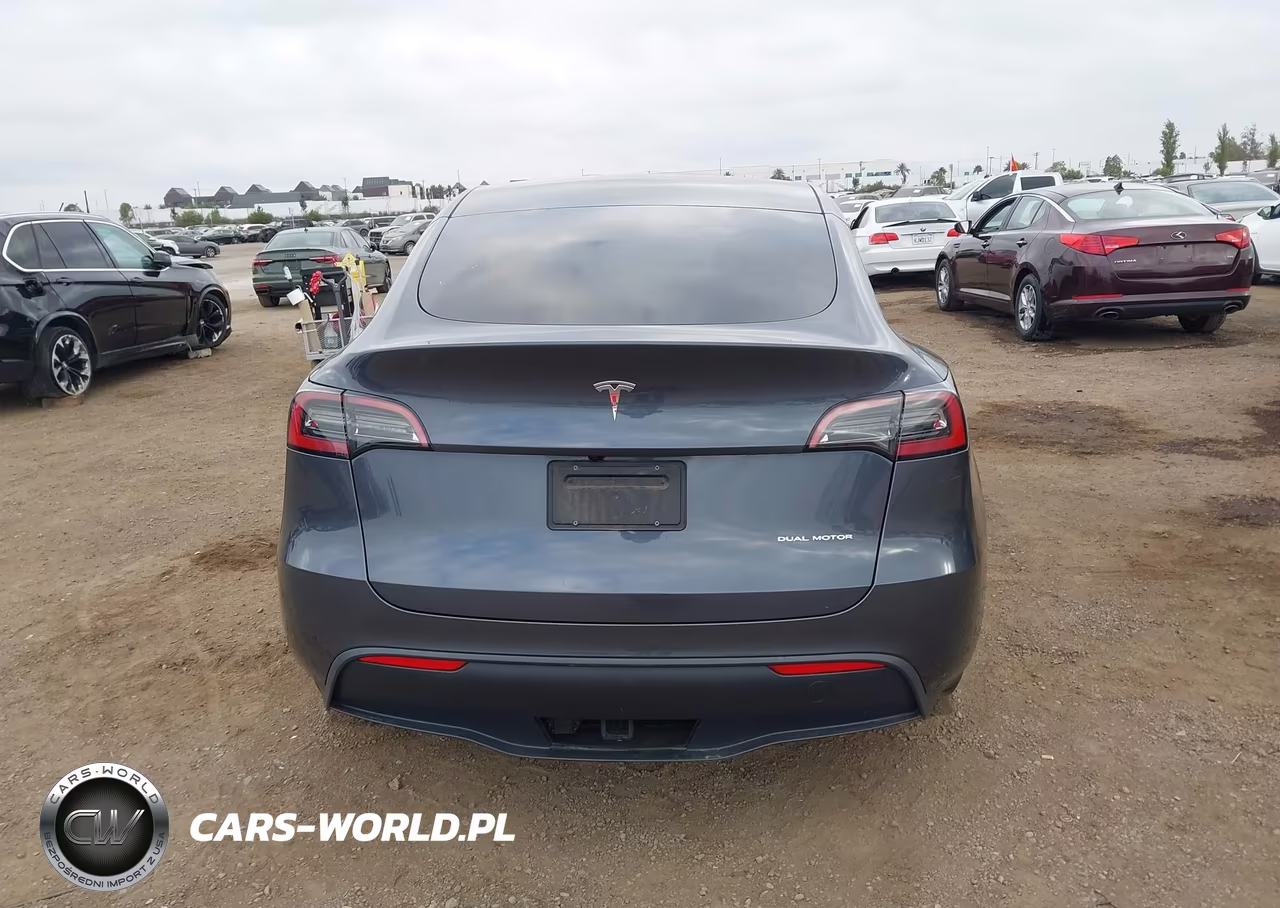 2023 Tesla Model Y Awd-Long Range Dual Motor All-Wheel Drive VIN:7SAYGAEE8PF842592 - 16