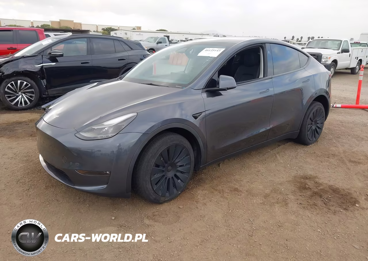 2023 Tesla Model Y Awd-Long Range Dual Motor All-Wheel Drive VIN:7SAYGAEE8PF842592 - 2
