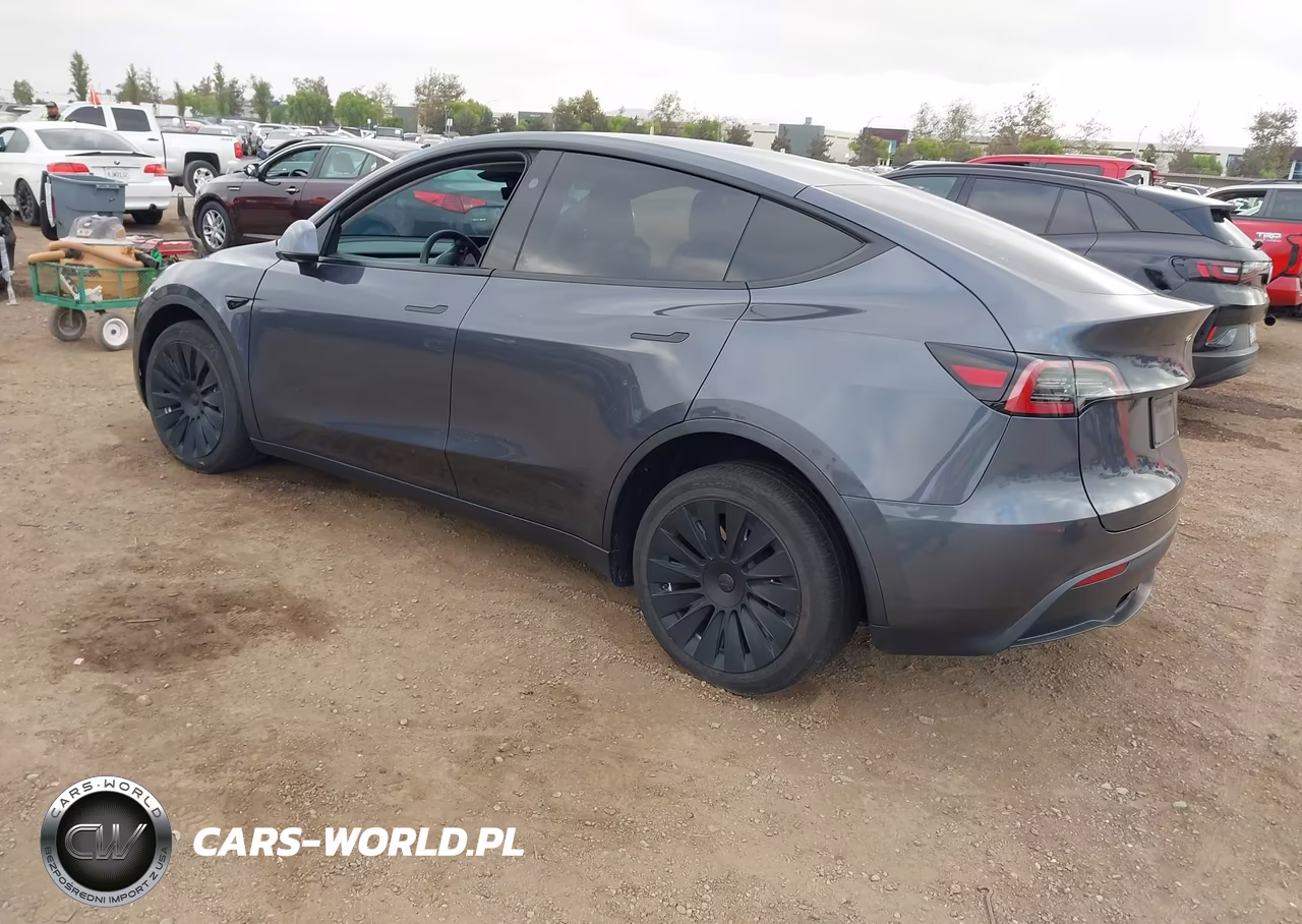 2023 Tesla Model Y Awd-Long Range Dual Motor All-Wheel Drive VIN:7SAYGAEE8PF842592 - 3