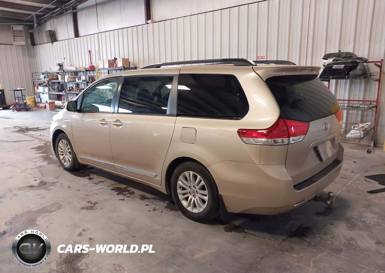2011 Toyota Sienna Xle V6 VIN:5TDYK3DC7BS170391 - 14