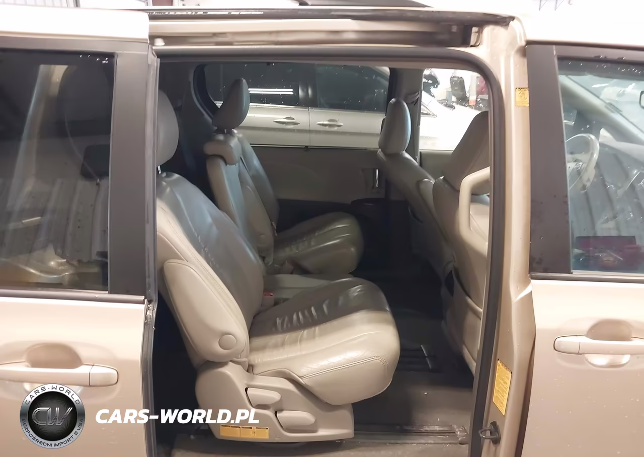 2011 Toyota Sienna Xle V6 VIN:5TDYK3DC7BS170391 - 8