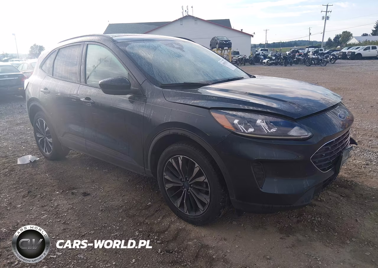 2022 Ford Escape Se
