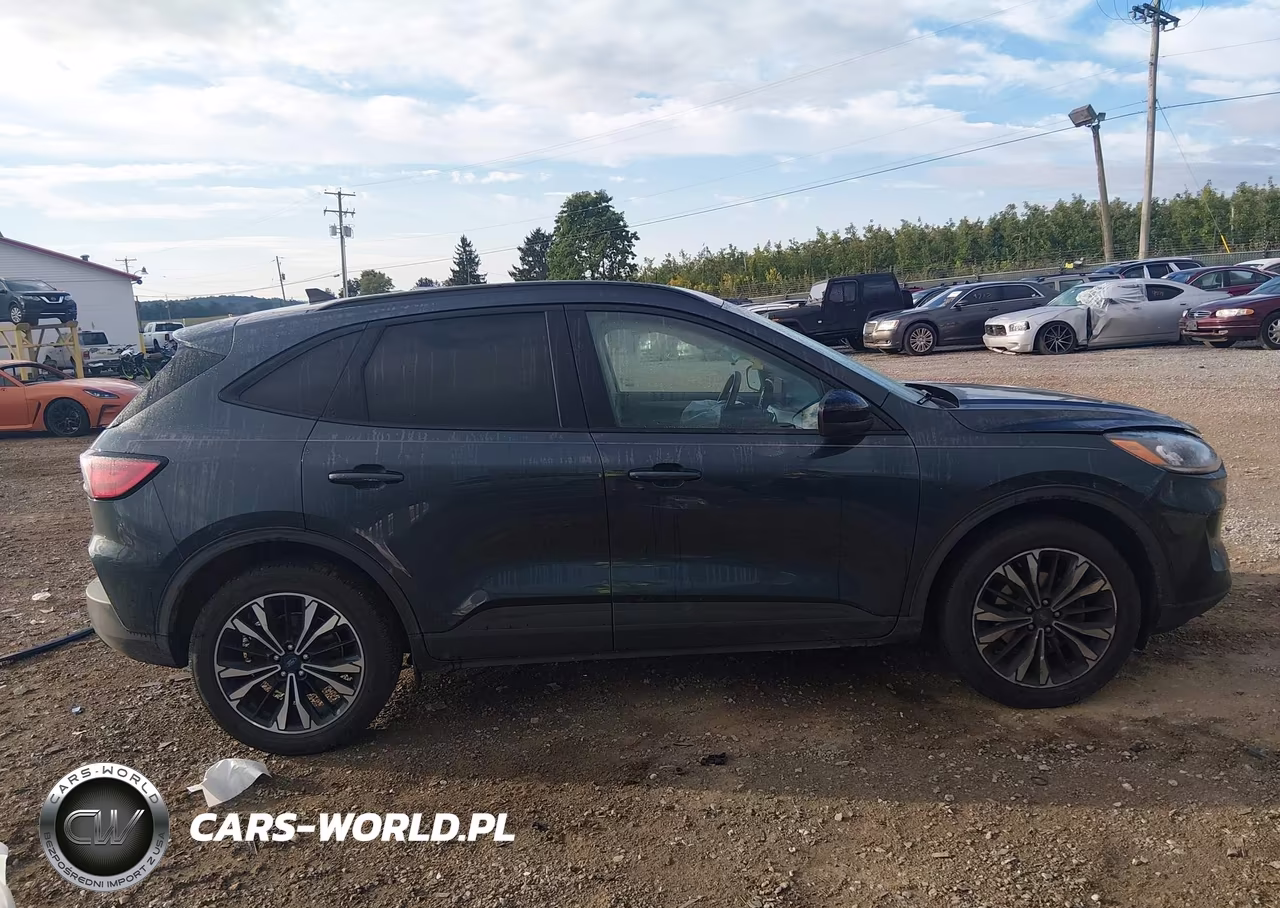 2022 Ford Escape Se VIN:1FMCU9G65NUB64775 - 13