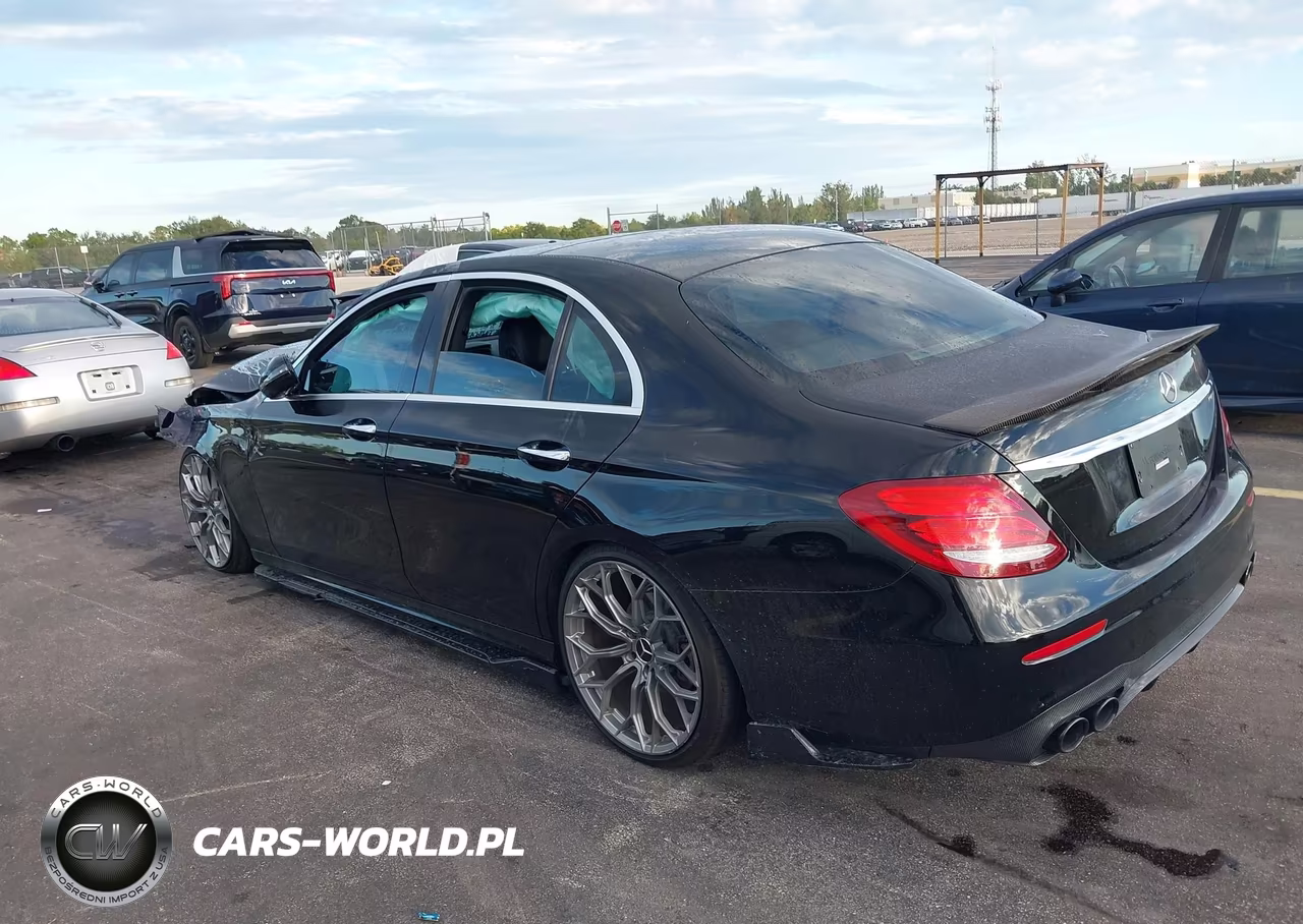 2019 Mercedes-Benz E 300 VIN:WDDZF4JB2KA592694 - 3