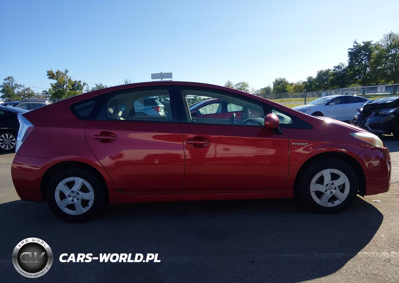2011 Toyota Prius Two VIN:JTDKN3DU6B1457093 - 13