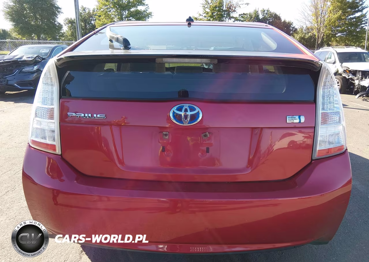 2011 Toyota Prius Two VIN:JTDKN3DU6B1457093 - 16