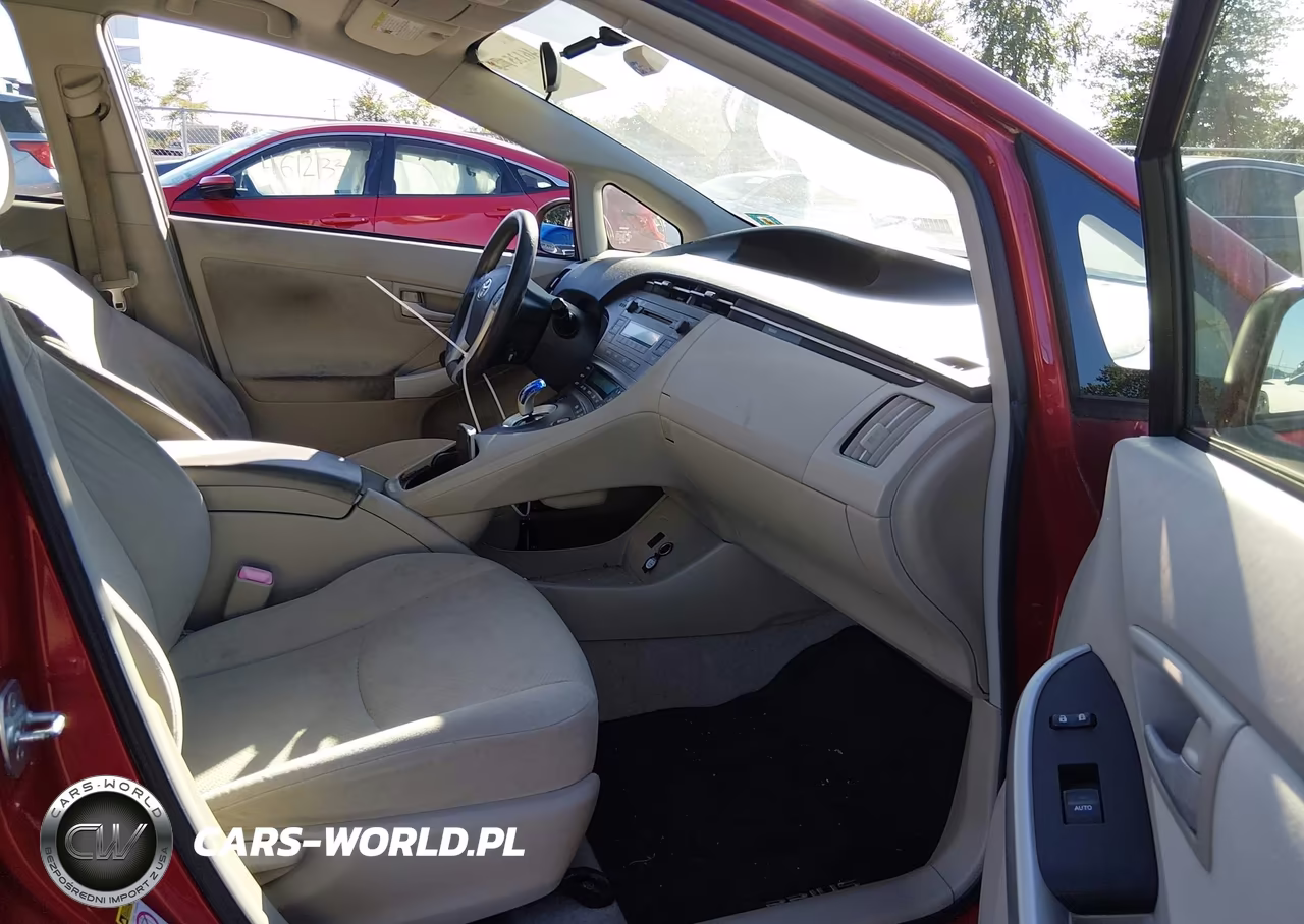 2011 Toyota Prius Two VIN:JTDKN3DU6B1457093 - 5