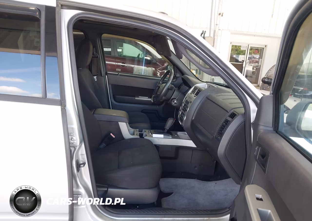 2010 Ford Escape Xlt VIN:1FMCU0D7XAKC14553 - 5