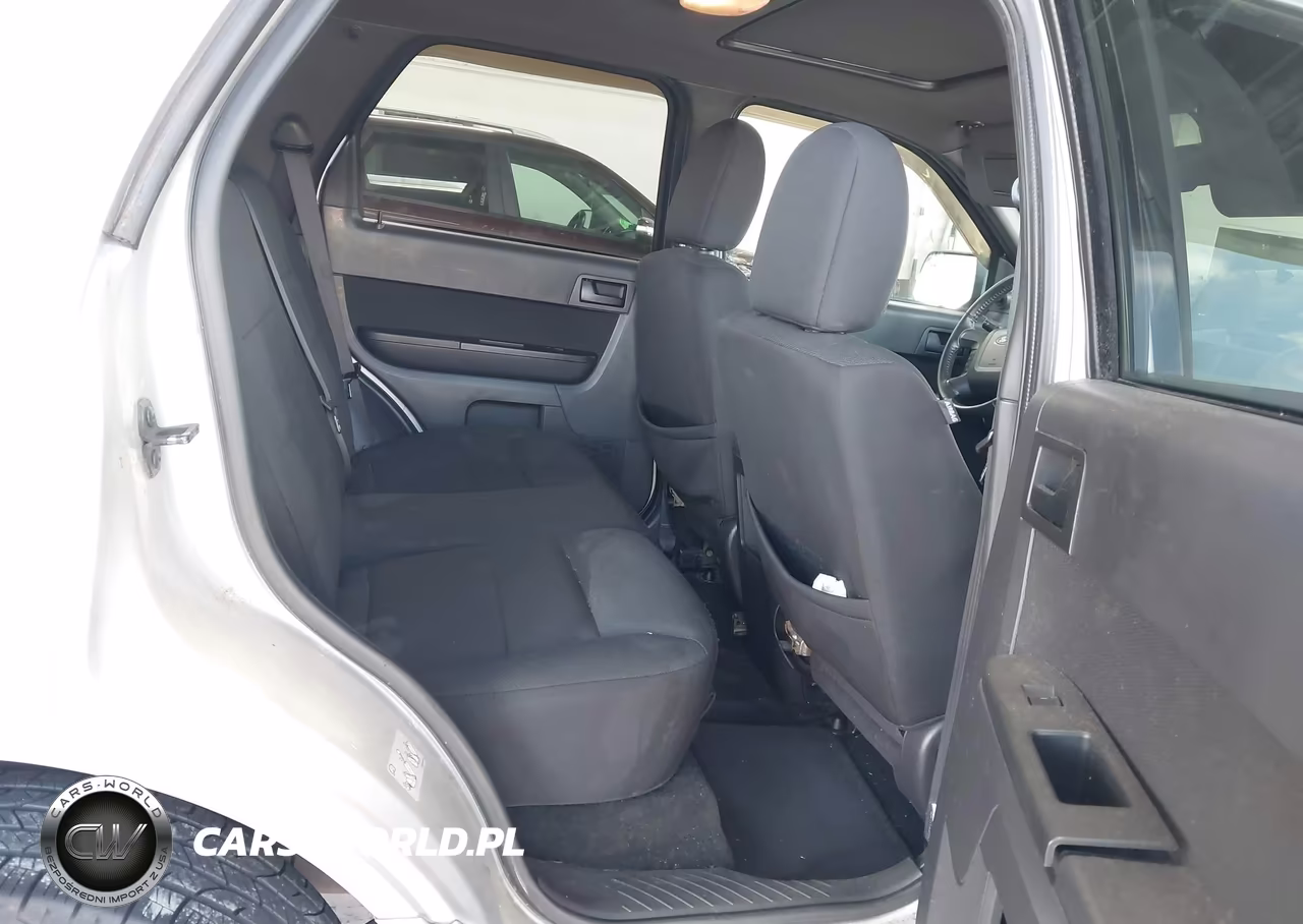 2010 Ford Escape Xlt VIN:1FMCU0D7XAKC14553 - 8