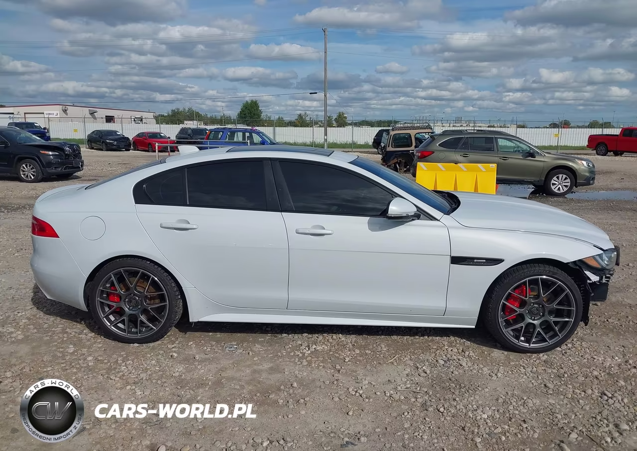 2017 Jaguar Xe 35T R-Sport VIN:SAJAL4BV8HA968673 - 14