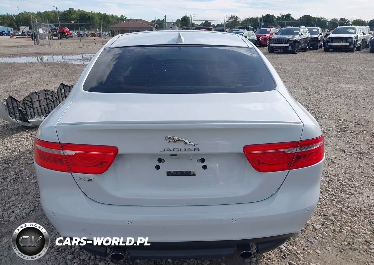 2017 Jaguar Xe 35T R-Sport VIN:SAJAL4BV8HA968673 - 17