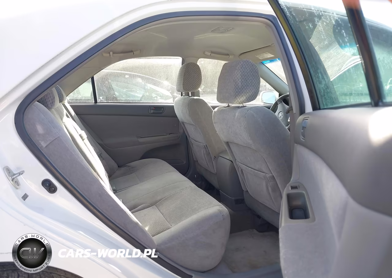 2004 Toyota Camry Le VIN:4T1BE32K44U307367 - 8