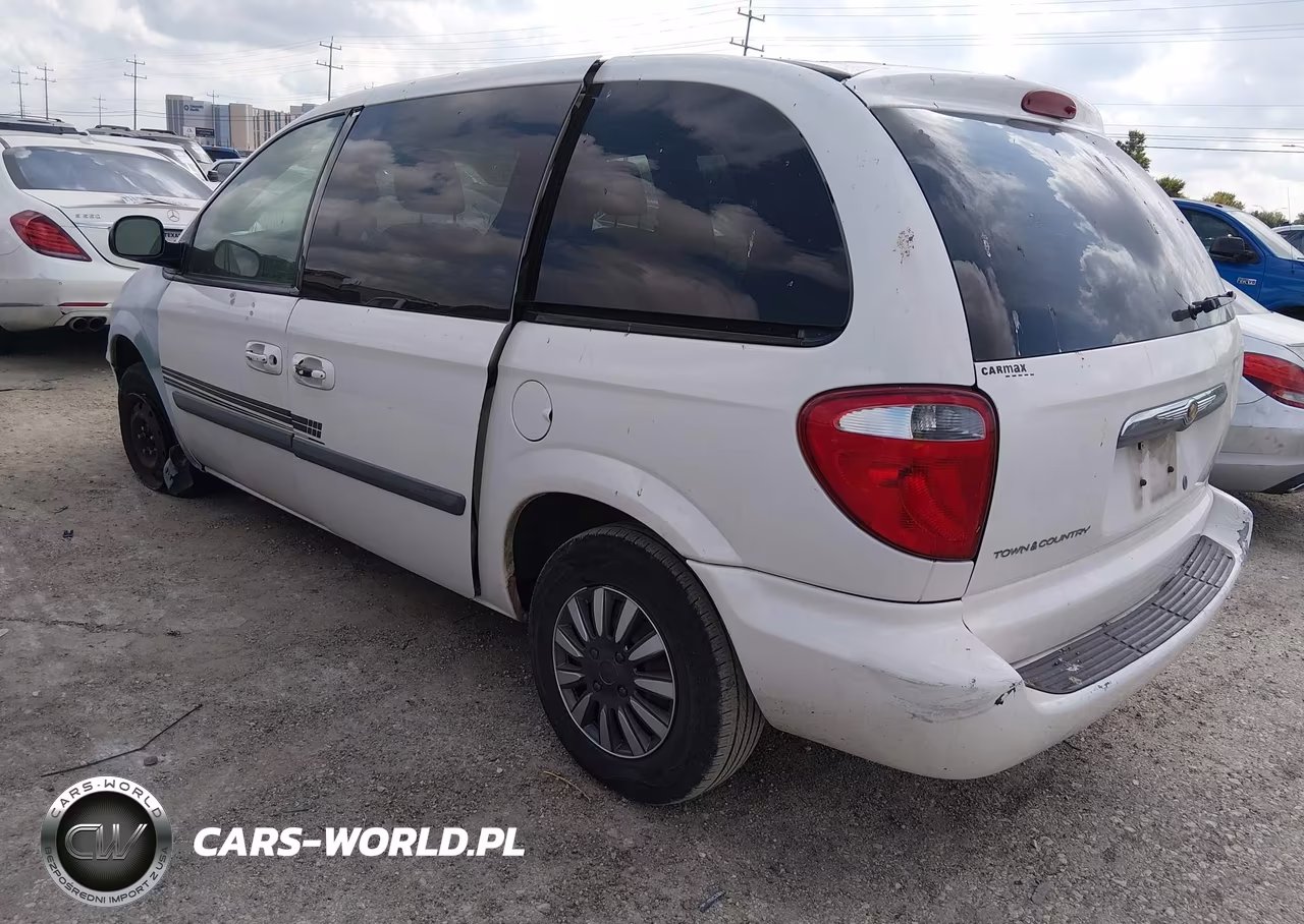 2007 Chrysler Town & Country VIN:1A4GJ45R37B223121 - 3