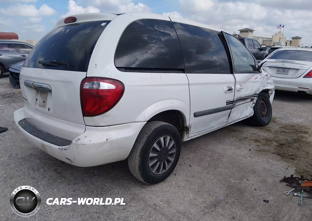 2007 Chrysler Town & Country VIN:1A4GJ45R37B223121 - 4