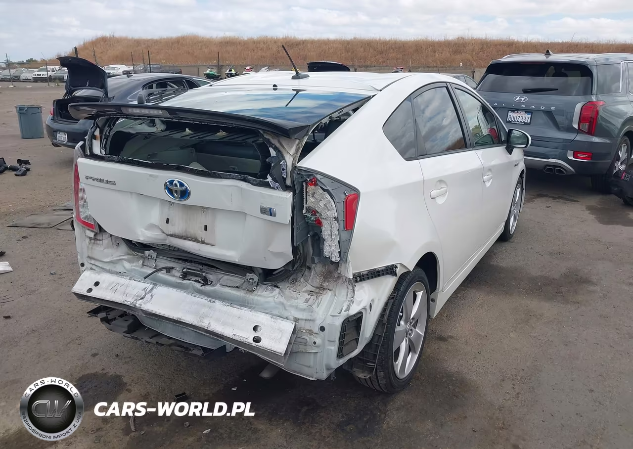 2012 Toyota Prius Five VIN:JTDKN3DU8C5498111 - 4