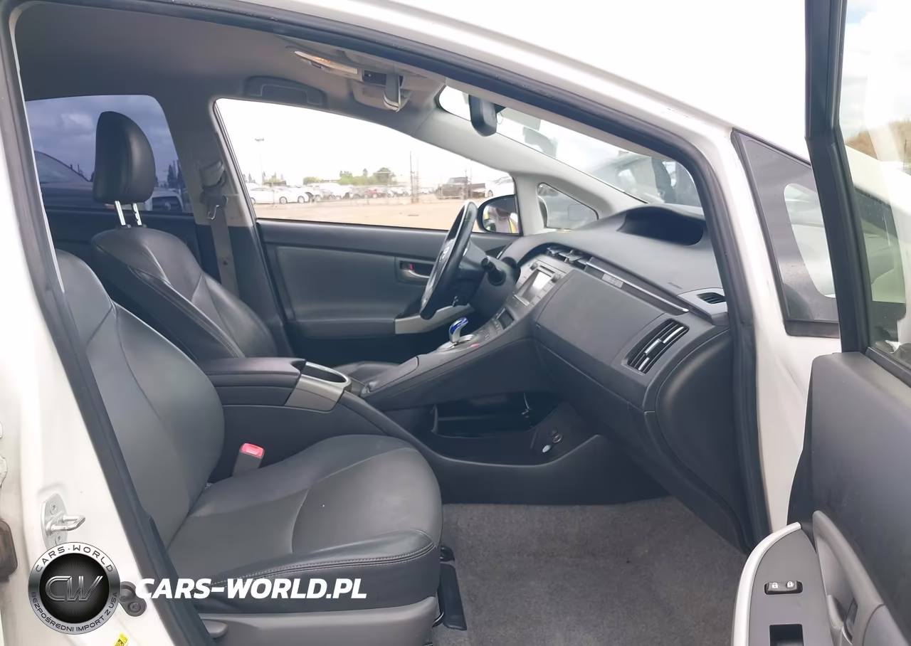 2012 Toyota Prius Five VIN:JTDKN3DU8C5498111 - 5