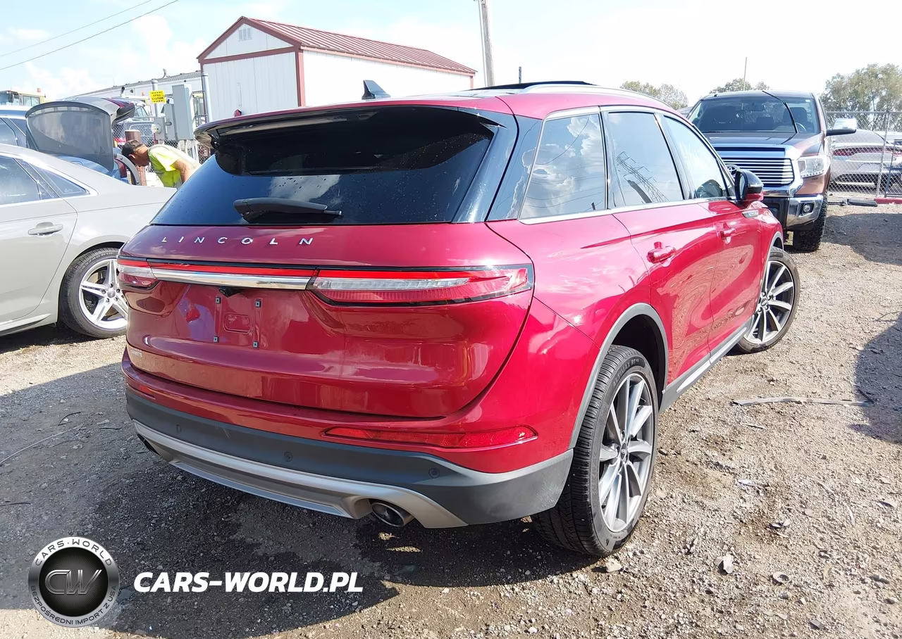 2020 Lincoln Corsair Reserve VIN:5LMCJ2C92LUL14030 - 4