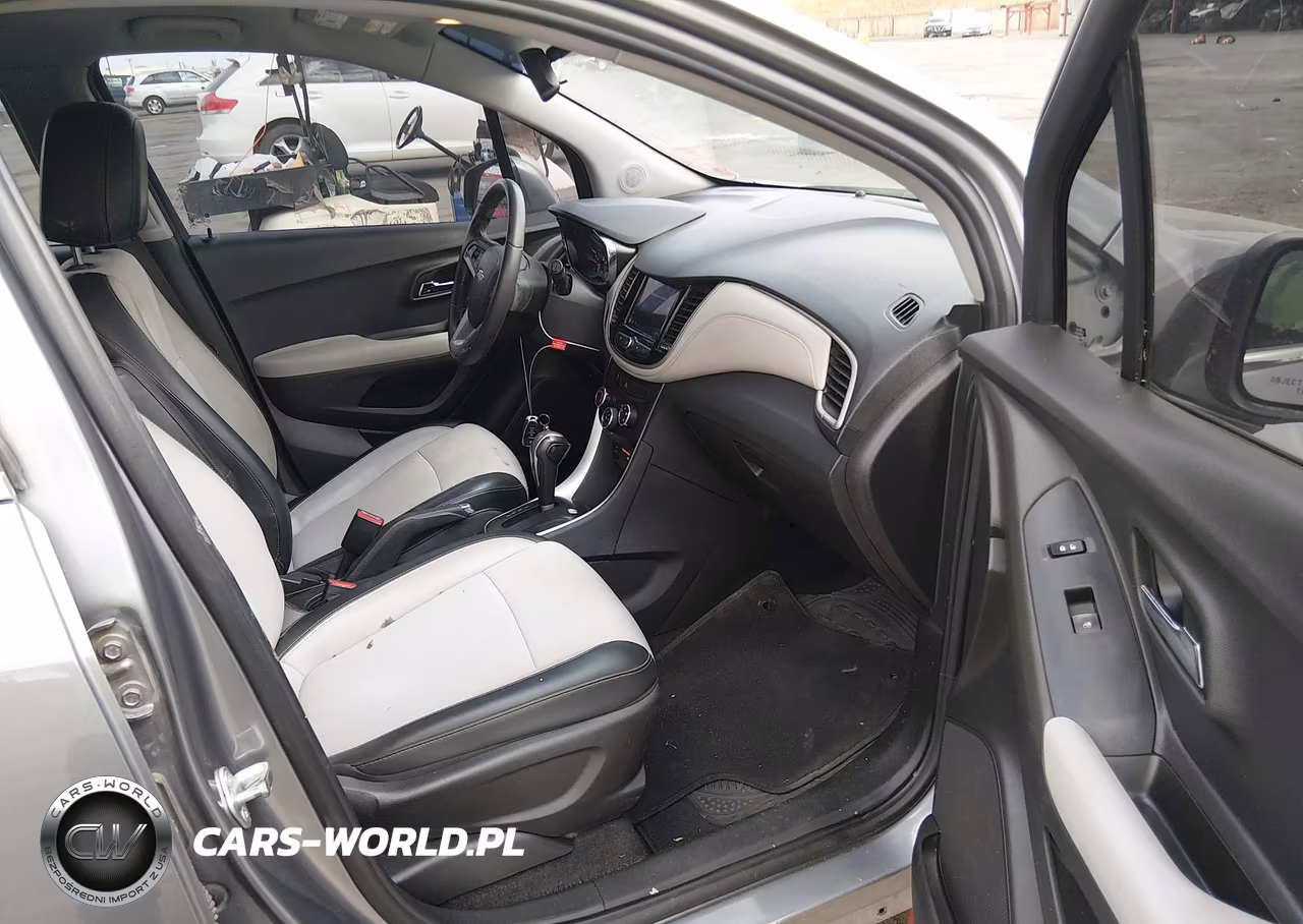 2020 Chevrolet Trax Fwd Lt VIN:3GNCJLSBXLL319690 - 5