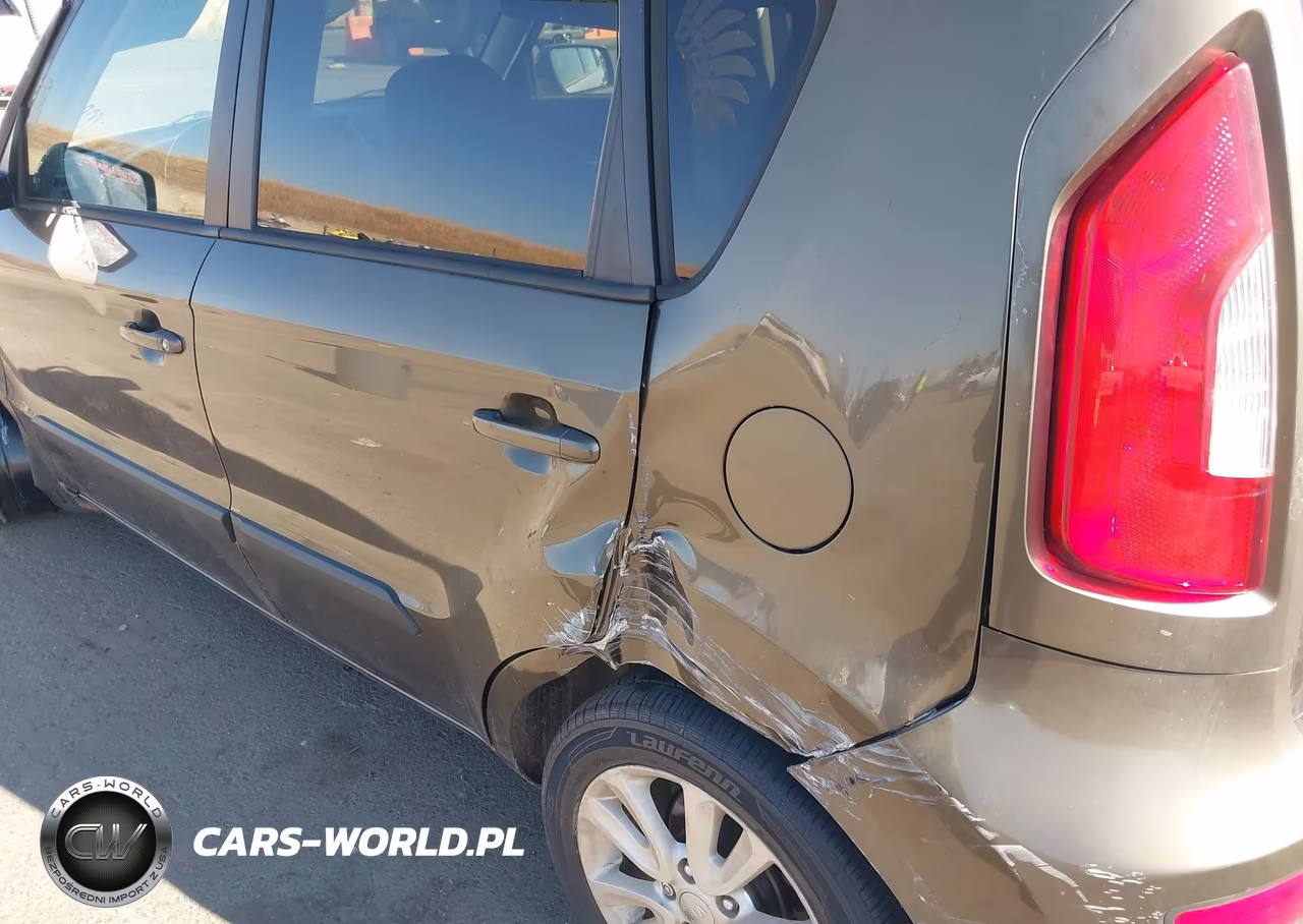 2013 Kia Soul + VIN:KNDJT2A61D7520702 - 6