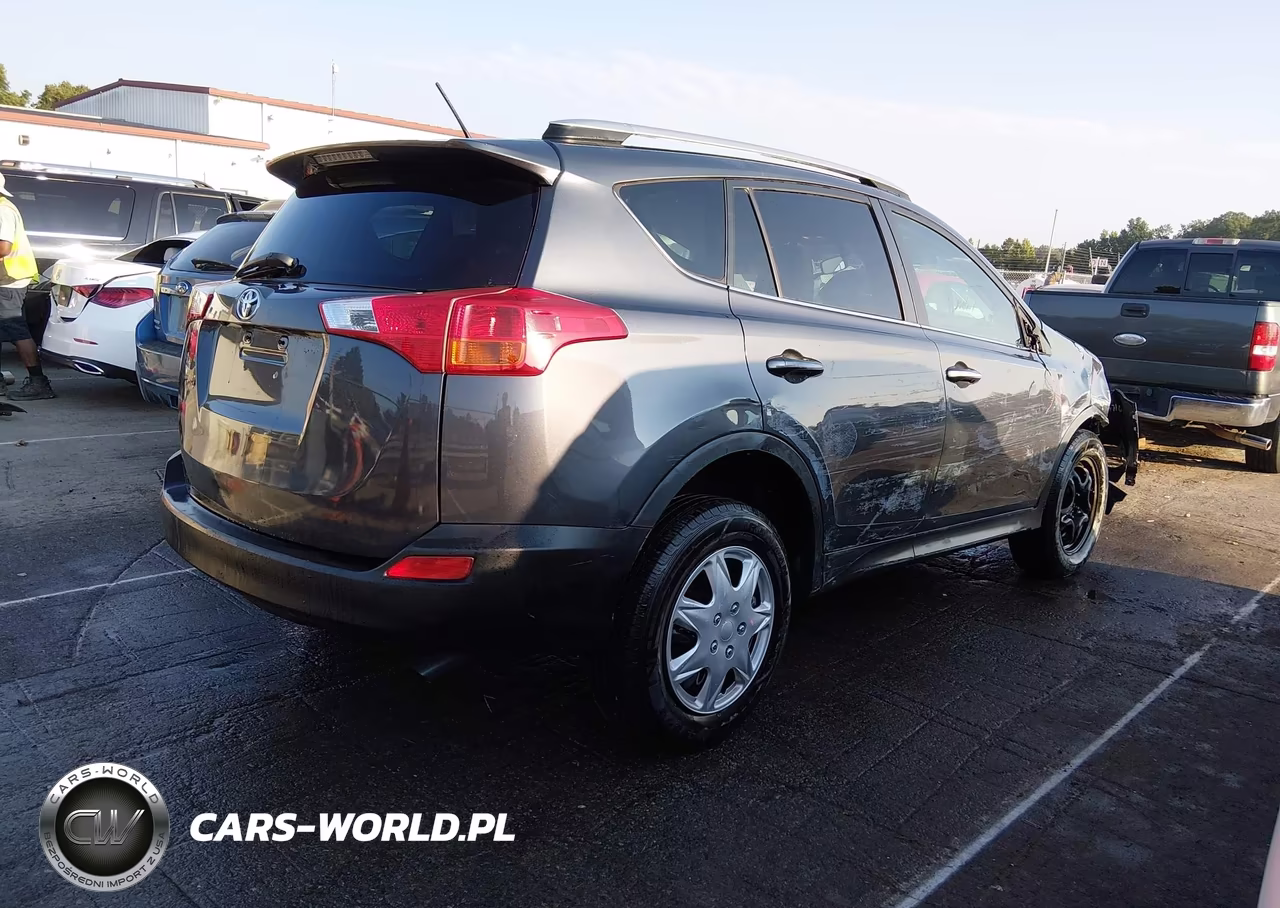 2015 Toyota Rav4 Le VIN:JTMBFREV1FD163922 - 4
