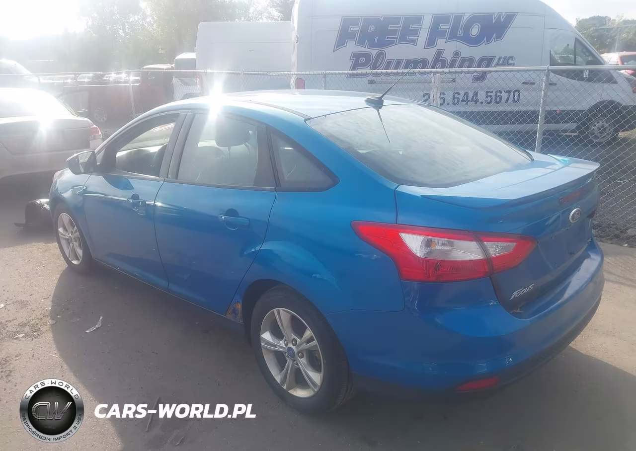 2012 Ford Focus Se VIN:1FAHP3F21CL249599 - 3
