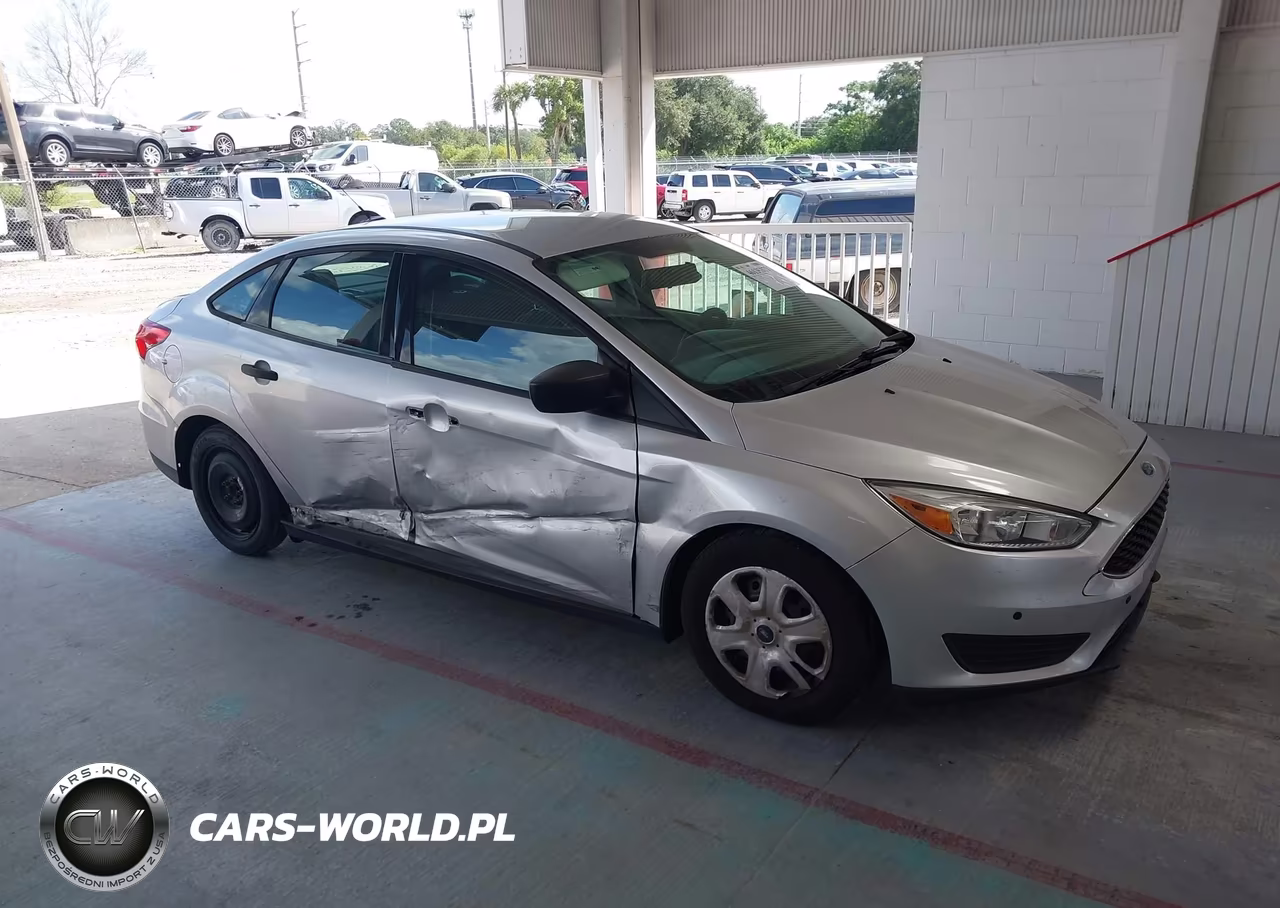 2016 Ford Focus S – zdjęcie 1 z 17
